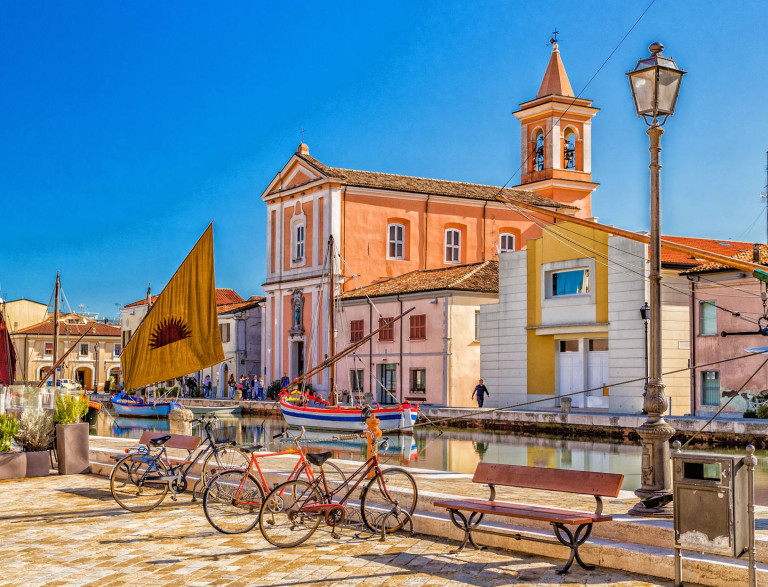 media.Slide_Porto_Canale_Cesenatico_ClubFamilyHotel