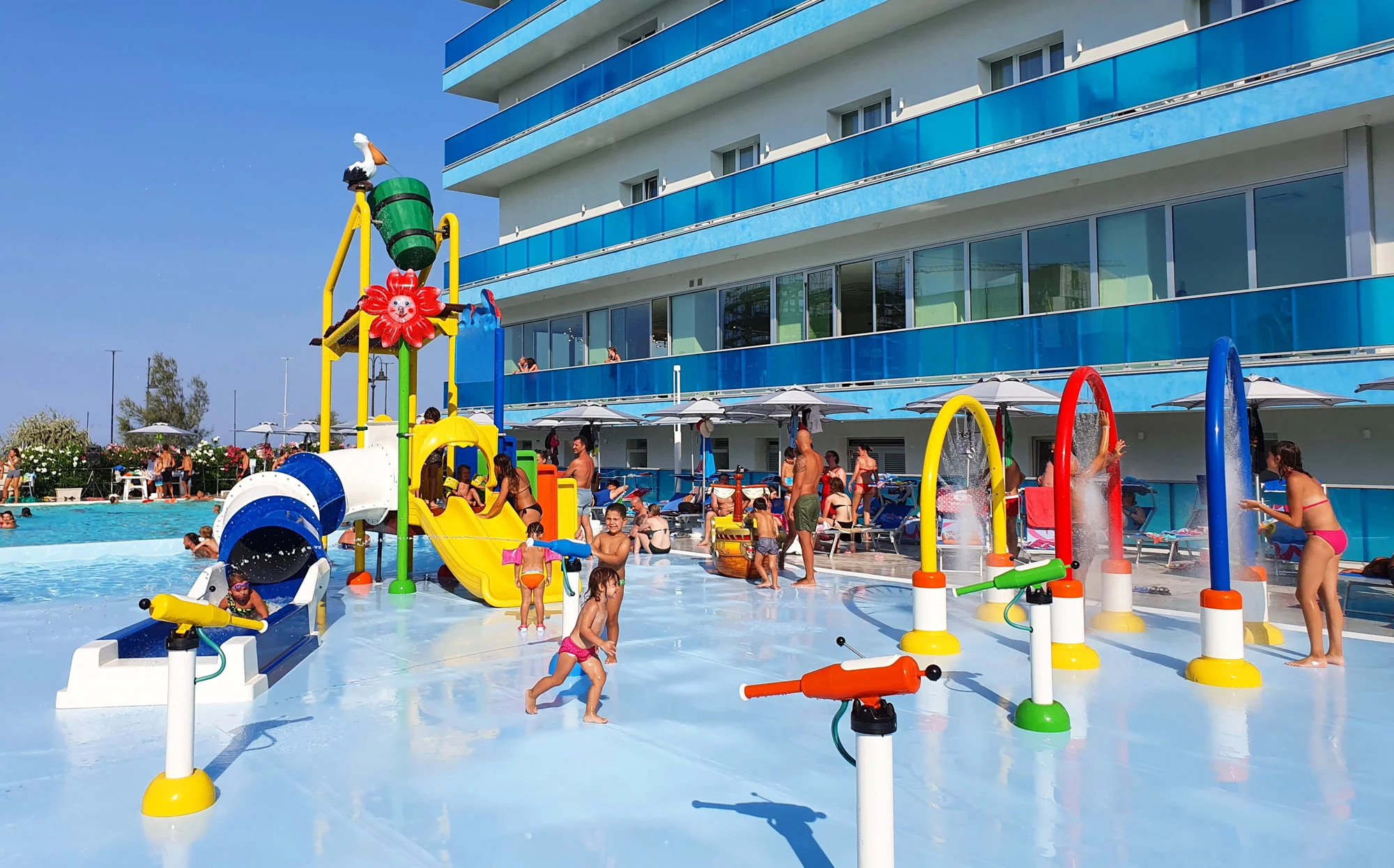 media.Slide_TosiBeach_4ClubFamilyHotel