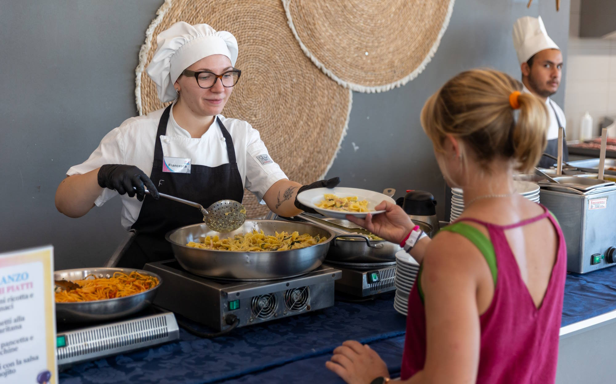 media.CFH_Riccione_ristorante_front_cooking_2000x1246