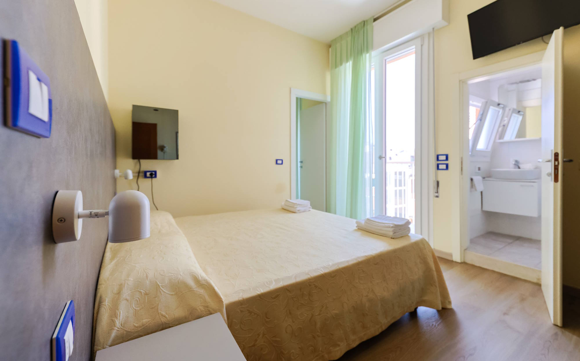 media.Slide camere Club Family Hotel Cervia Tintoretto